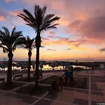 Residence Sicilia Mare Casa Vacanza Scoglitti 150 M Al Mare Apartamento