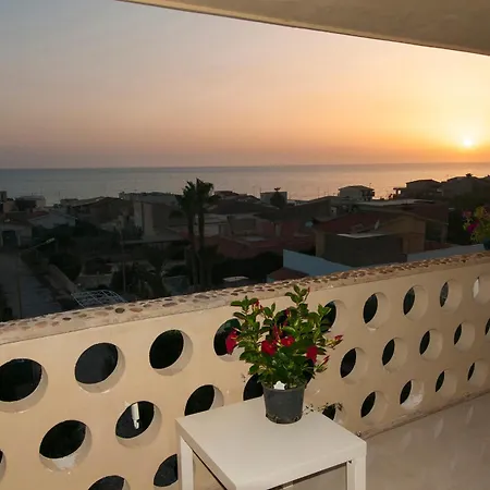 Sicilia Mare Casa 150 M Al Mare דירה סקוליטי